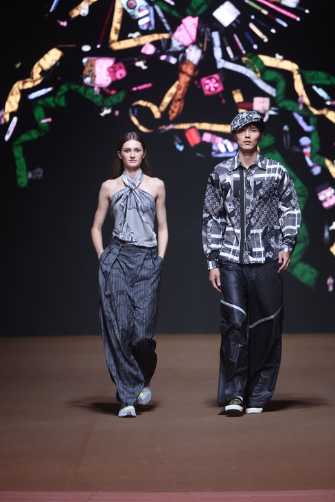 Look 26