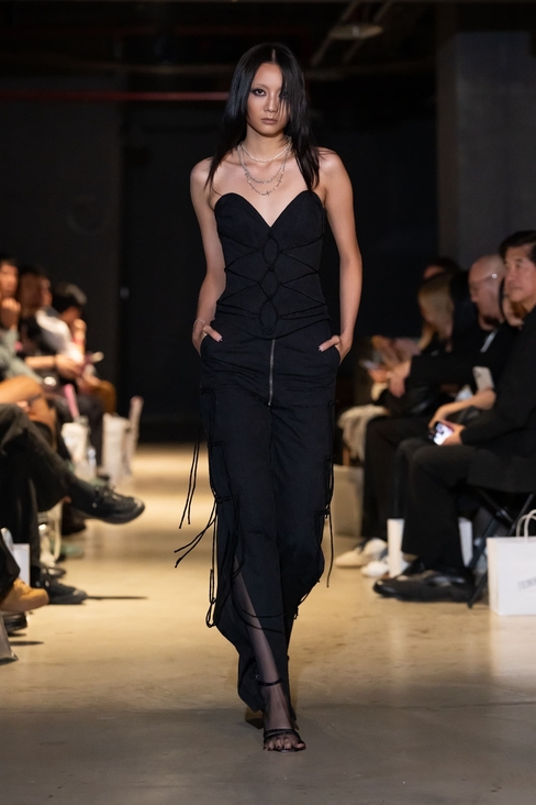 Look 14