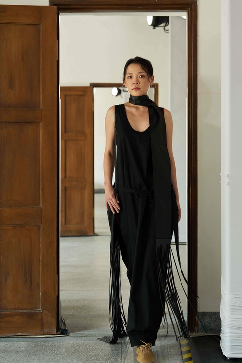 Look 10