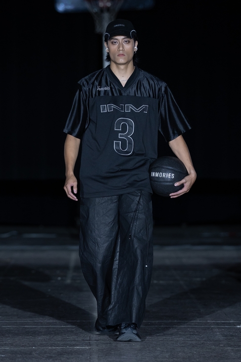 Look 7