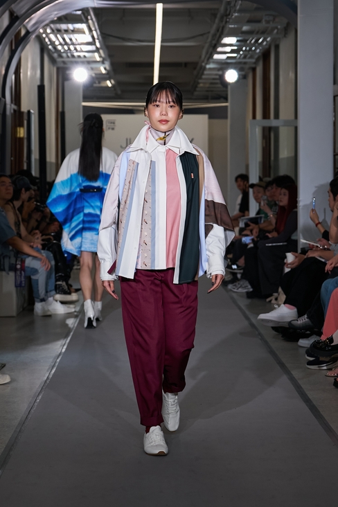 Look 14