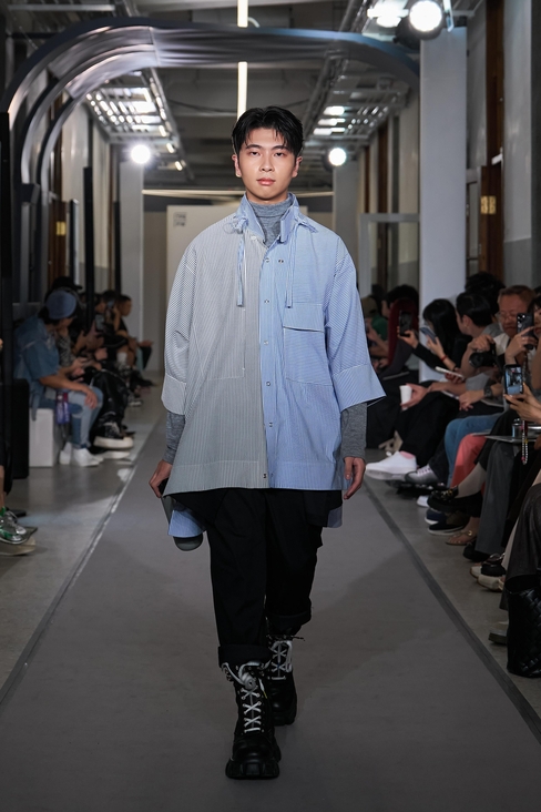 Look 25