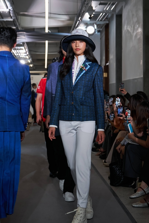 Look 44