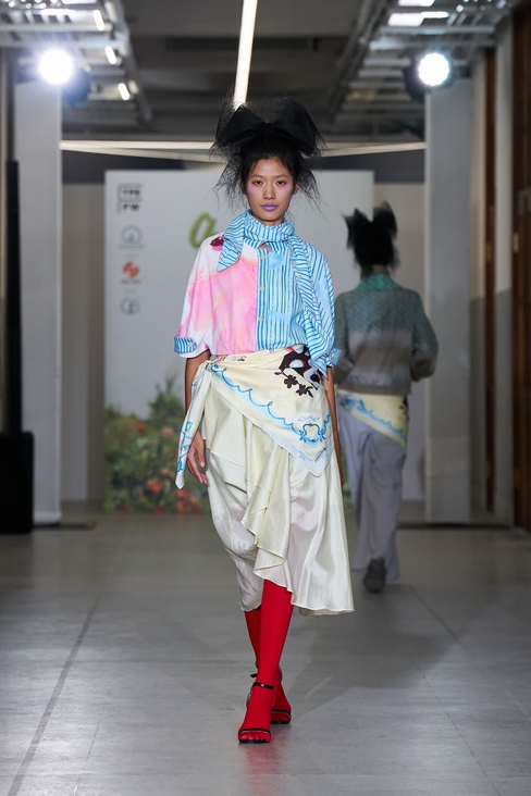 Look 8
