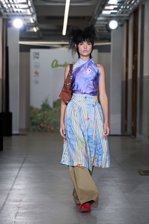 Look 12