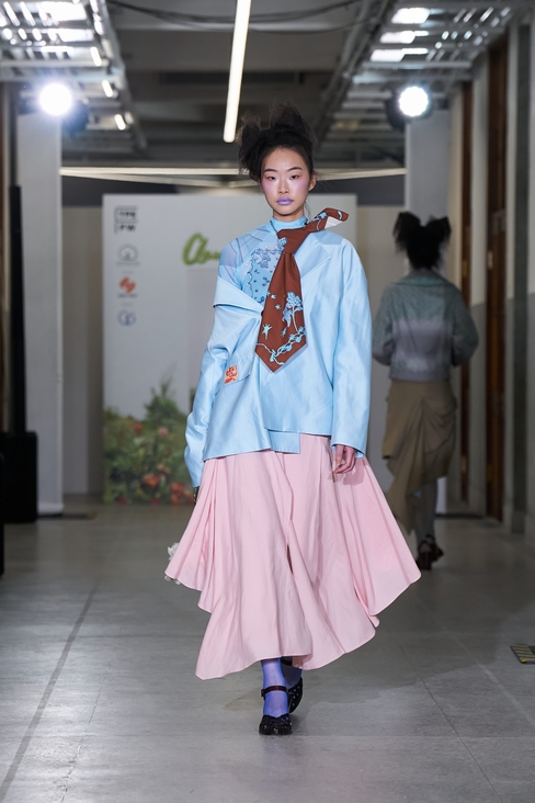 Look 13