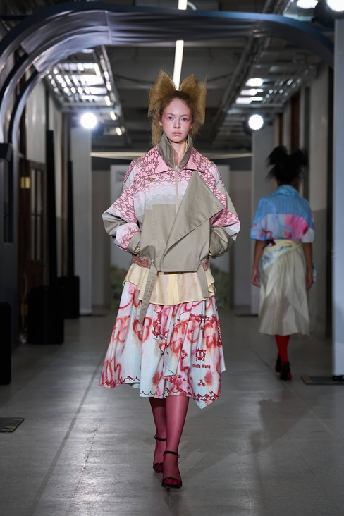 Look 14