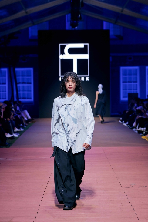 Look 13