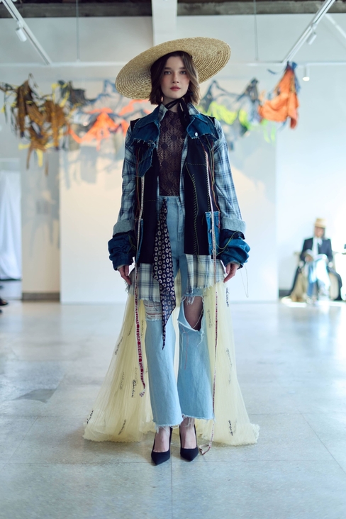 Look 7